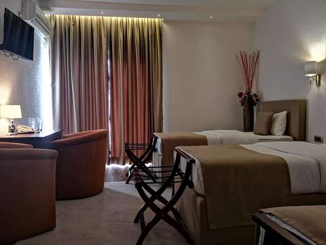 Отель Hotel Ideal Подгорица-40