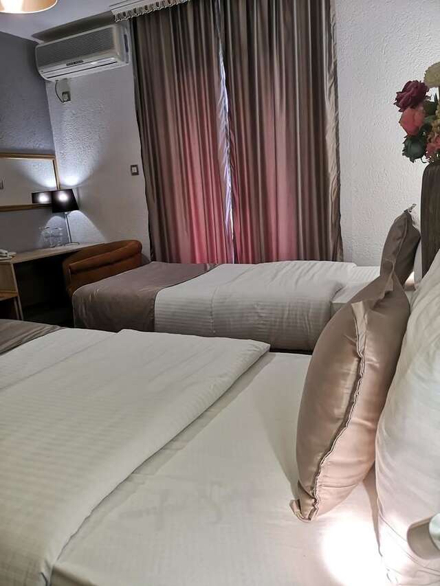 Отель Hotel Ideal Подгорица-47