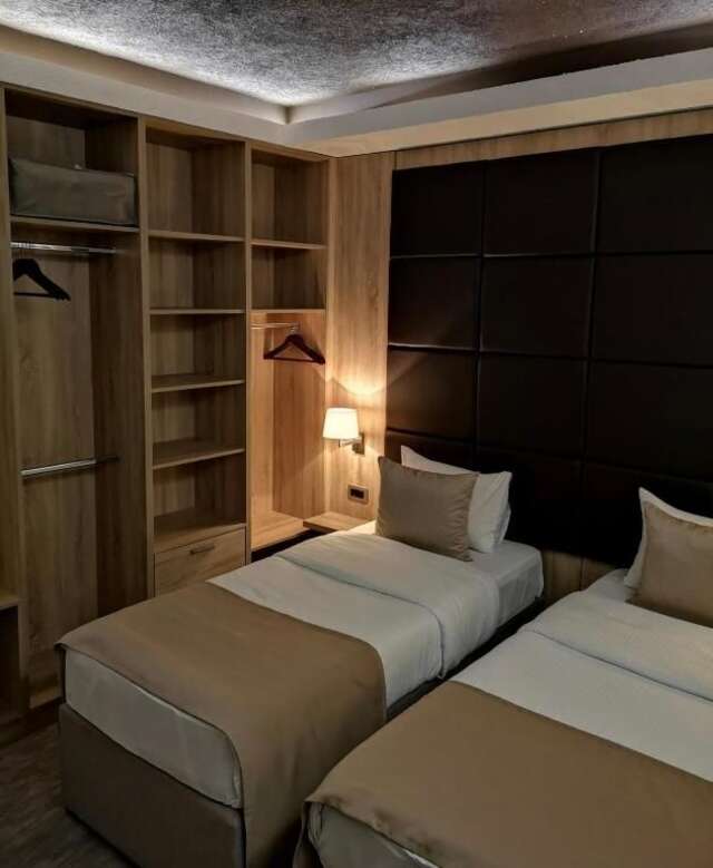 Отель Hotel Ideal Подгорица-51