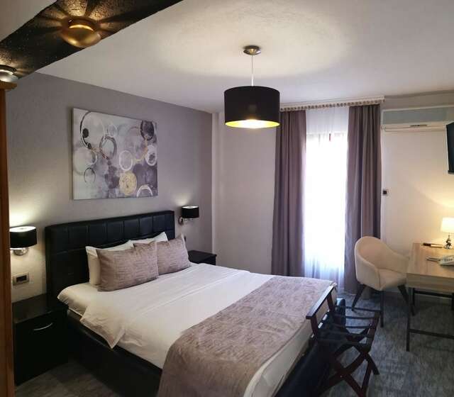 Отель Hotel Ideal Подгорица-11